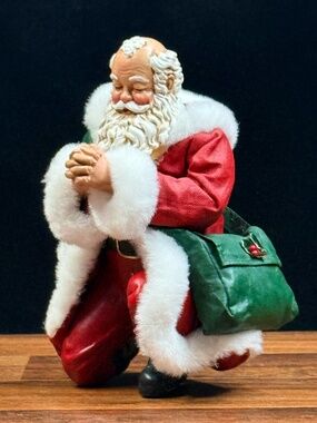 CLOTHTIQUE Possible Dreams 1995 “Giving Thanks” Santa #15045